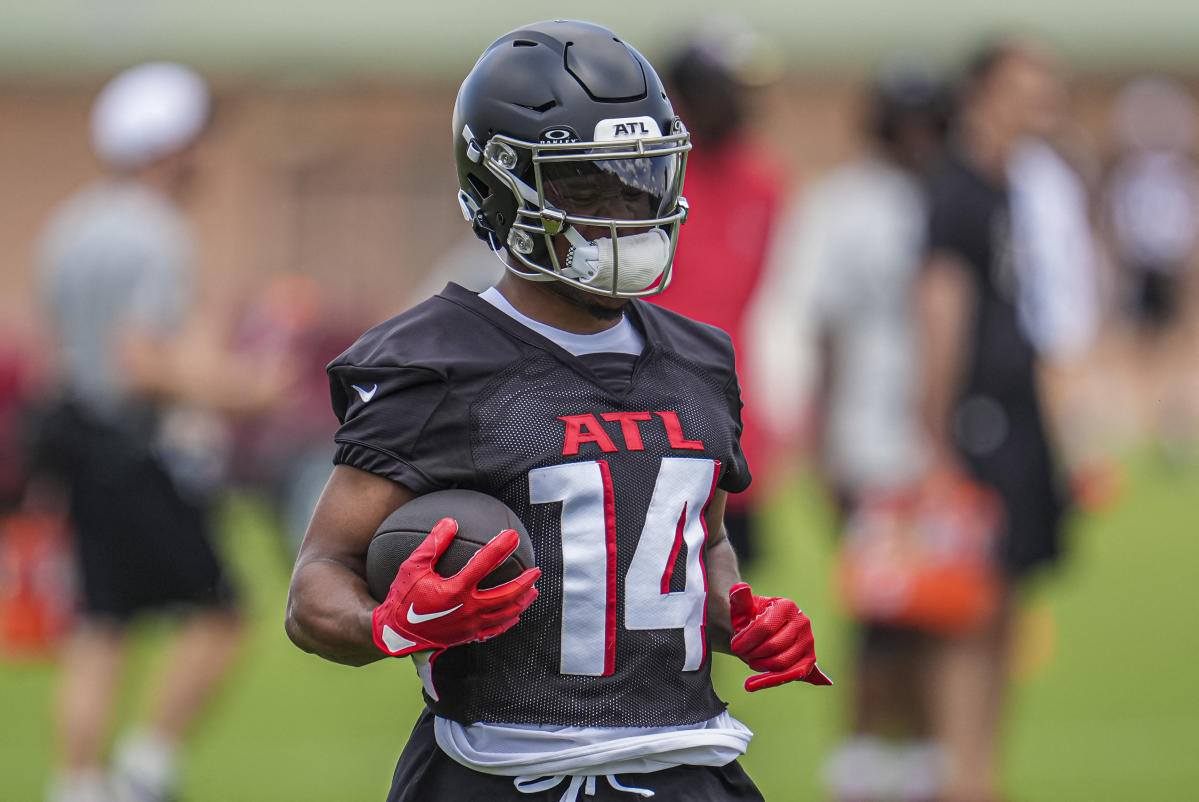 Falcons wide receiver Rondale Moore to miss season after knee injury in training camp