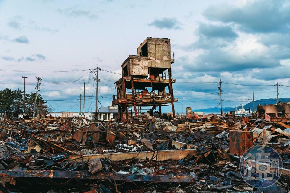 地震導致輪島市災情嚴重，著名觀光地「輪島早市」發生嚴重火災，超過200棟房屋被燒毀。我們觸目所及，滿目瘡痍，幾乎沒有一棟完整房屋。