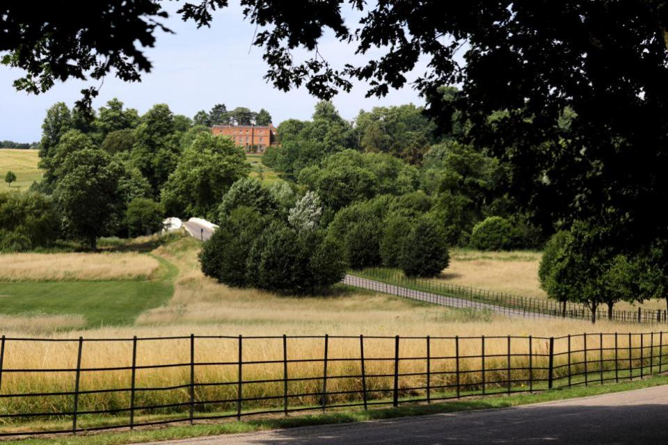 Watford Observer: The Grove Hotel from the entrance