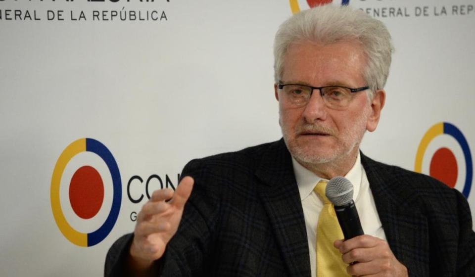 Santiago Montenegro, presidente de Asofondos, durante un foro de la Contraloría en Bogotá. Foto: Contraloría General de la República