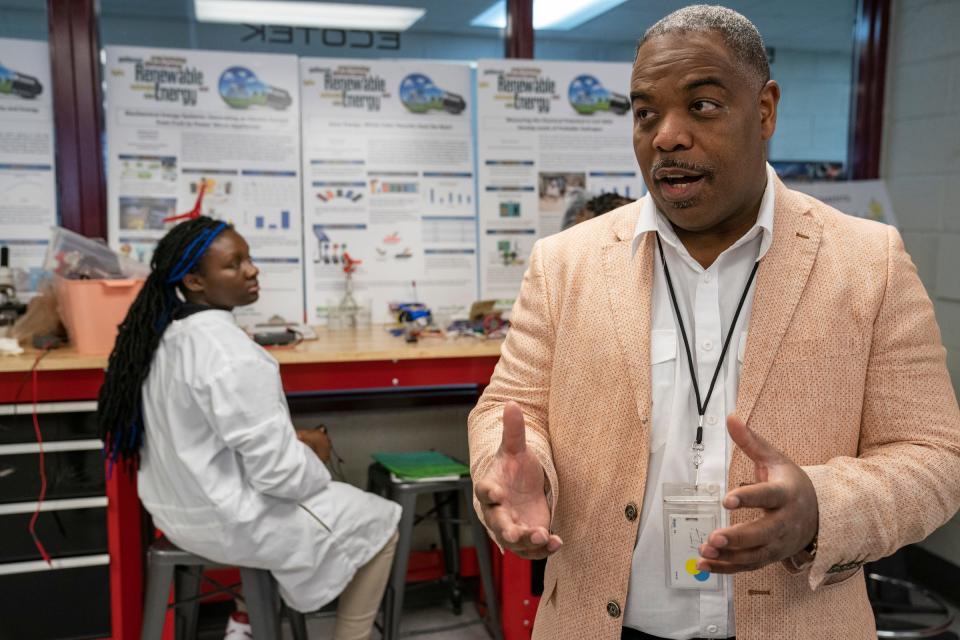 Ecotek Lab CEO Keith Young teaches at American International Academy in Inkster Wednesday Mar. 8, 2023. Ecotek Lab helps cultivate scientific interest and education in students. 