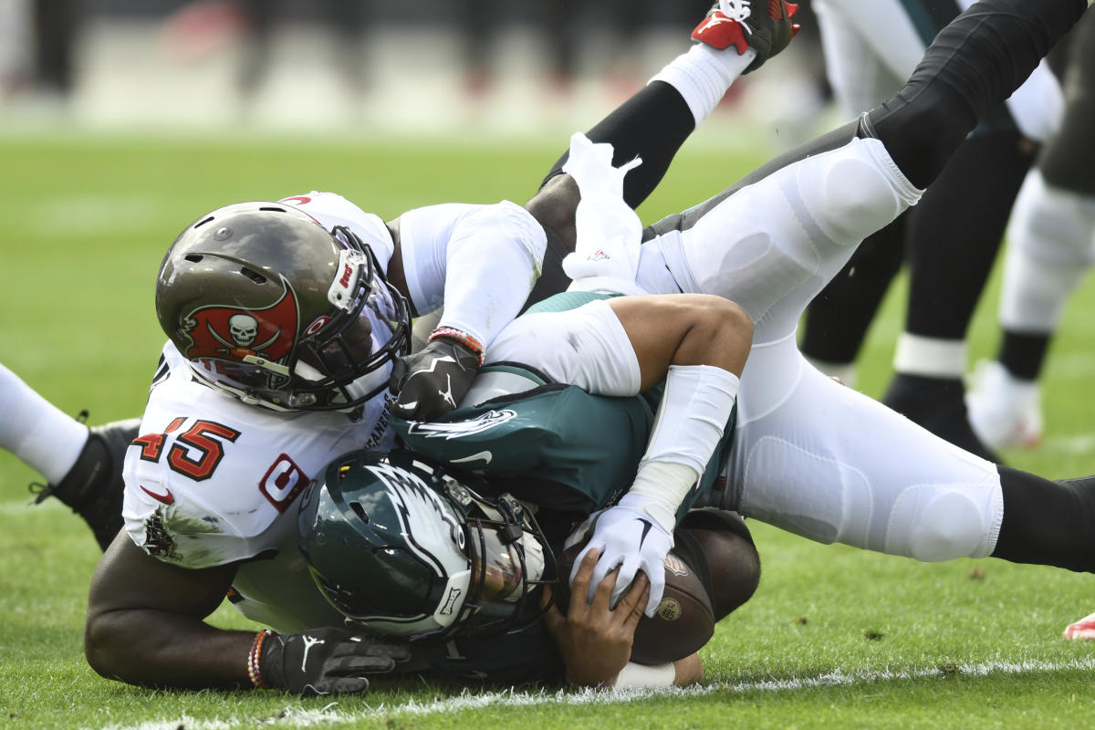 Eagles Eliminated From NFL Playoffs After 31-15 Loss To Tampa Bay