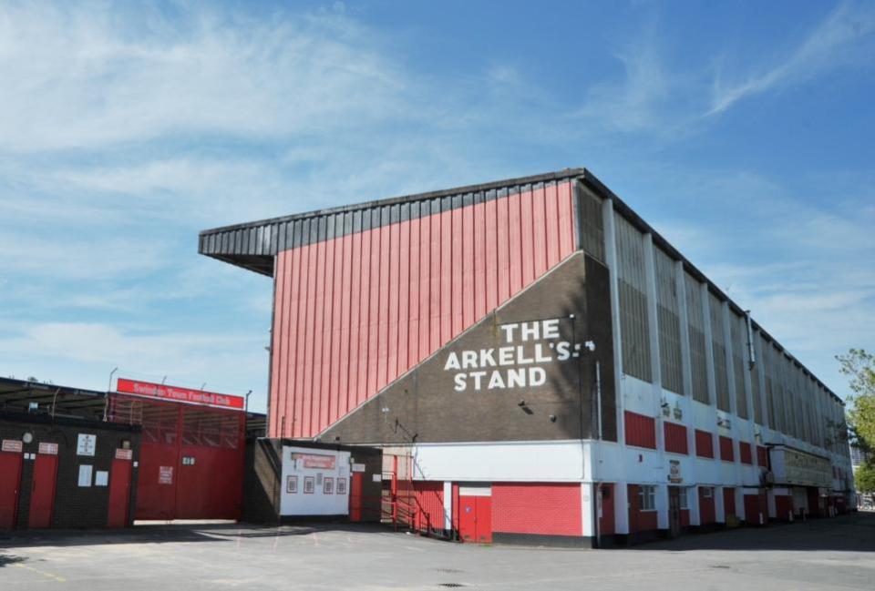 Swindon Advertiser: The Arkells stand where the toilets are