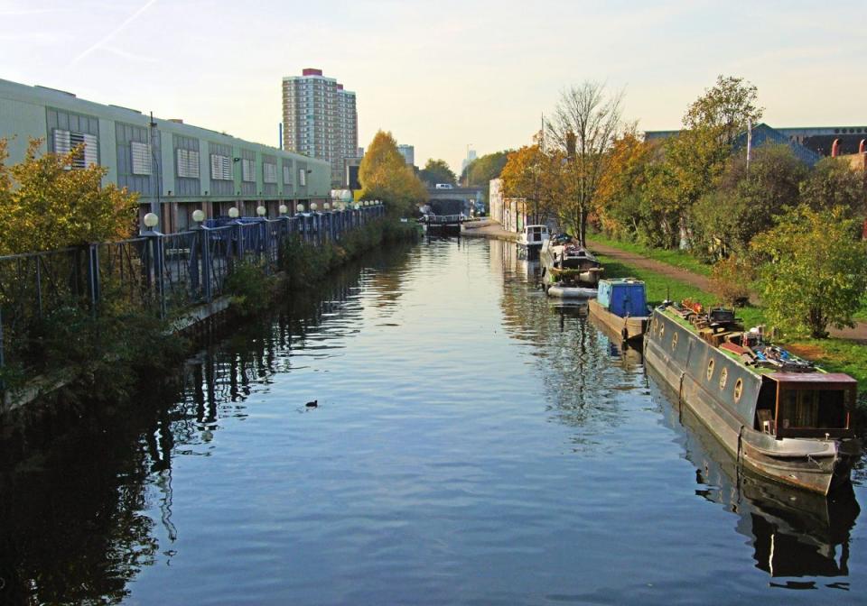 Hertford Union Canal (Jim Linwood/Flickr)