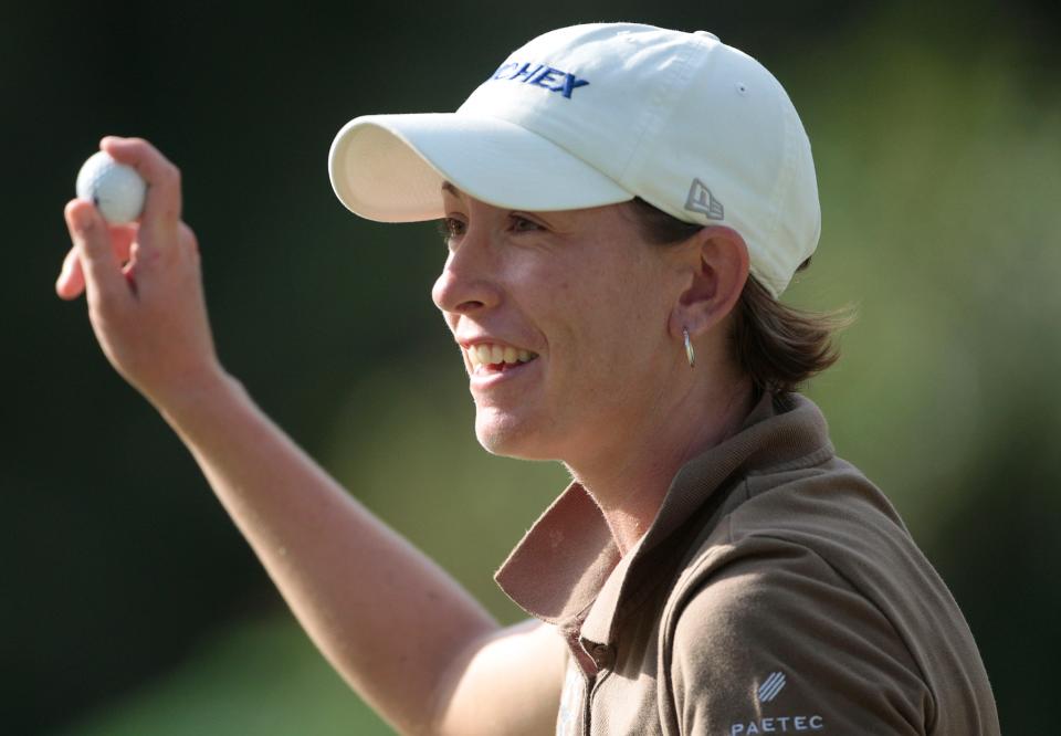 Danielle Downey fue una estrella del golf y el baloncesto de Spencerport High School y fue golfista profesional de 2004 a 2010.