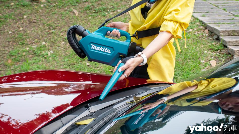 Makita牧田CL121DSA充電式車用吸塵器開箱實測！用最硬派的工具處理車內最軟的那一塊！