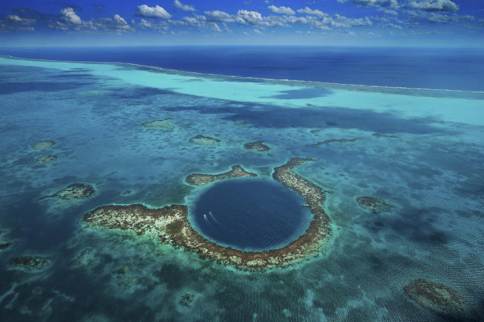 The Great Blue Hole, Lighthouse Reef, Belize