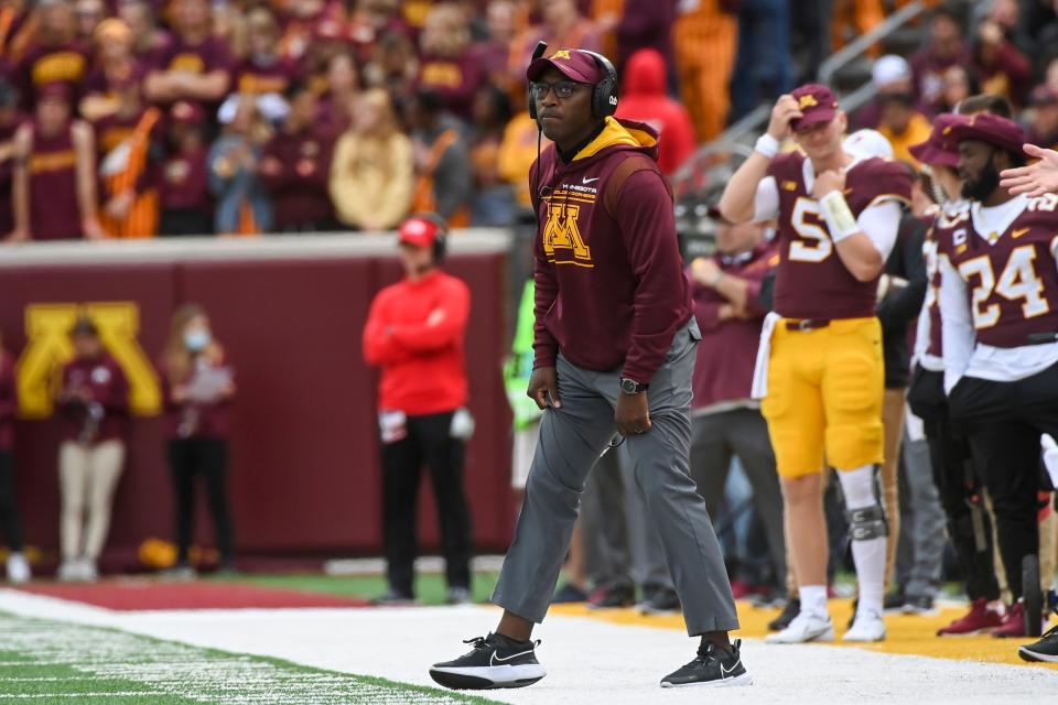 Sacred Heart-Griffin High School graduate Kenni Burns, an former assistant coach for the University of Minnesota football team, has been hired as the Kent State head coach.