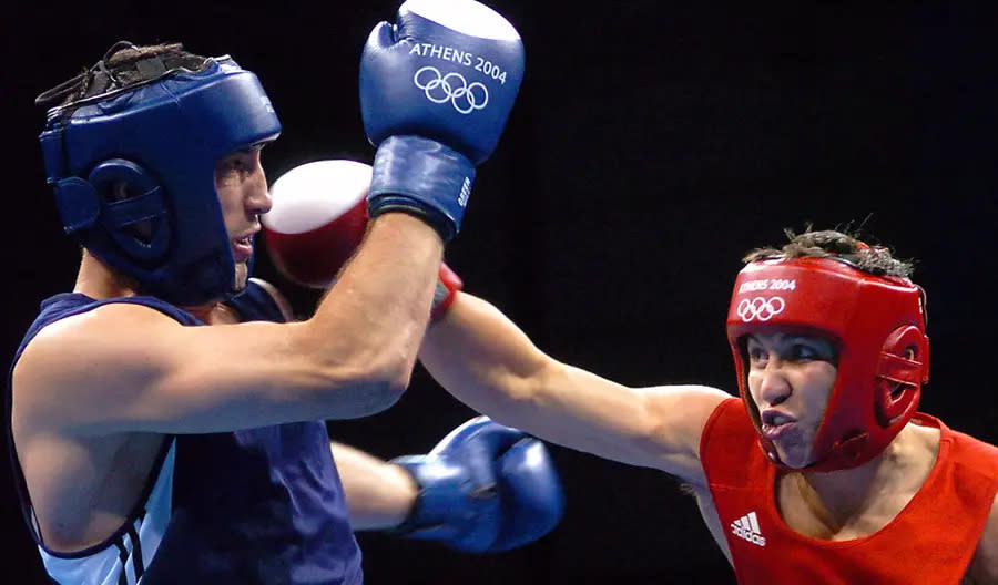 Bei den Olympischen Spielen in Athen 2004 holte Golowkin Silber - der Startschuss für eine einzigartige Karriere, die ihm 2016 sogar eine eigenen Briefmarke in seiner Heimat einbrachte