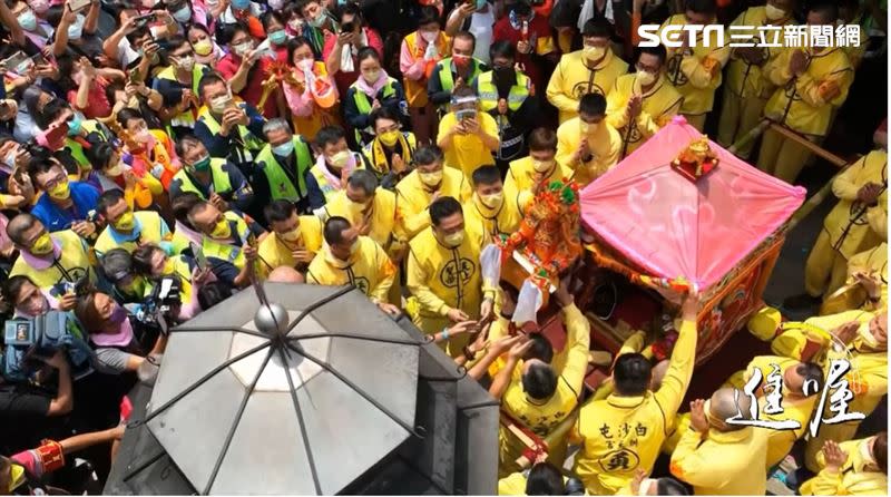 白沙屯媽祖與山邊媽祖抵達北港朝天宮。（圖／寶島神很大）