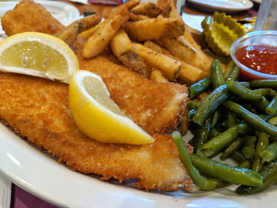 fried flounder fish