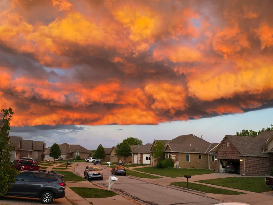 Wichita sunset on April 28, 2024 (Courtesy: Gwen Andersen)