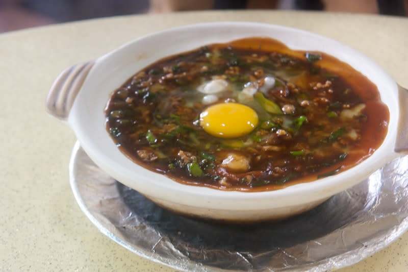 zi char - 136 Hong Kong Street Fish Head Steamboat