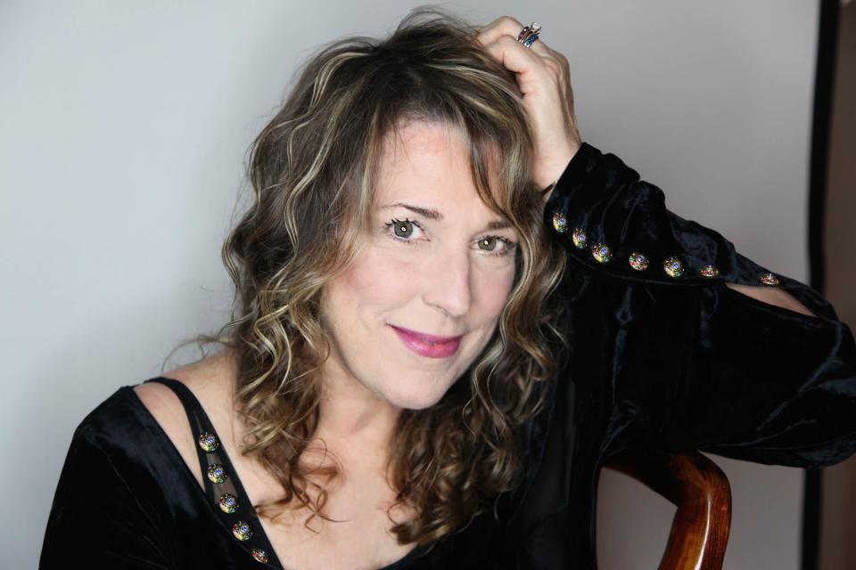 Grammy-nominated singer and songwriter Beth Nielsen Chapman will appear in concert at The Listening Booth, located on Route 1 at Midway, at 7 p.m., Saturday, Nov. 11.