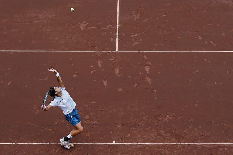 Sólo tres días después de haber jugado en Houston, Etcheverry debutó en Montecarlo venciendo a Jarry