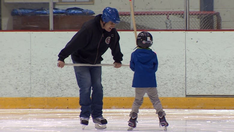 Ontario's proposed youth concussion law should be adopted in B.C.: doctor