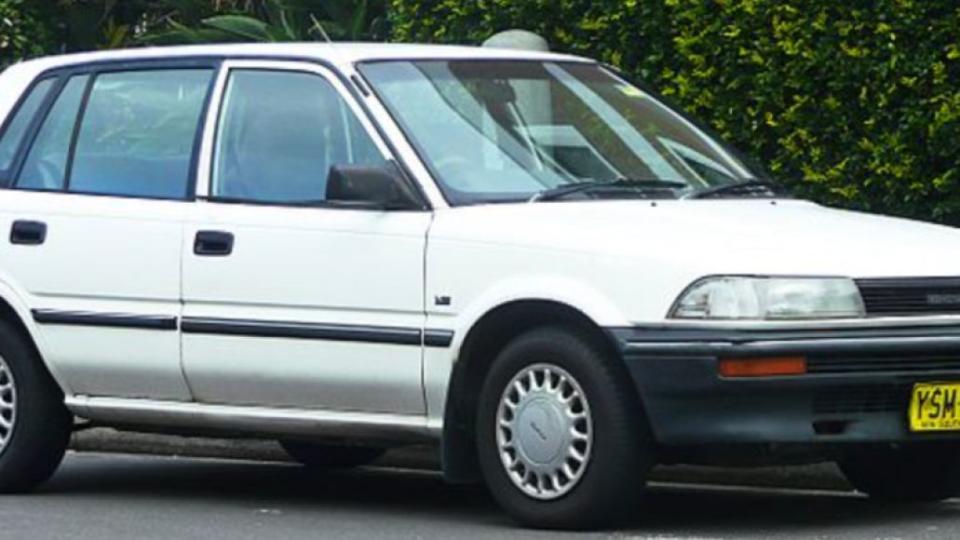 1989 toyota corolla