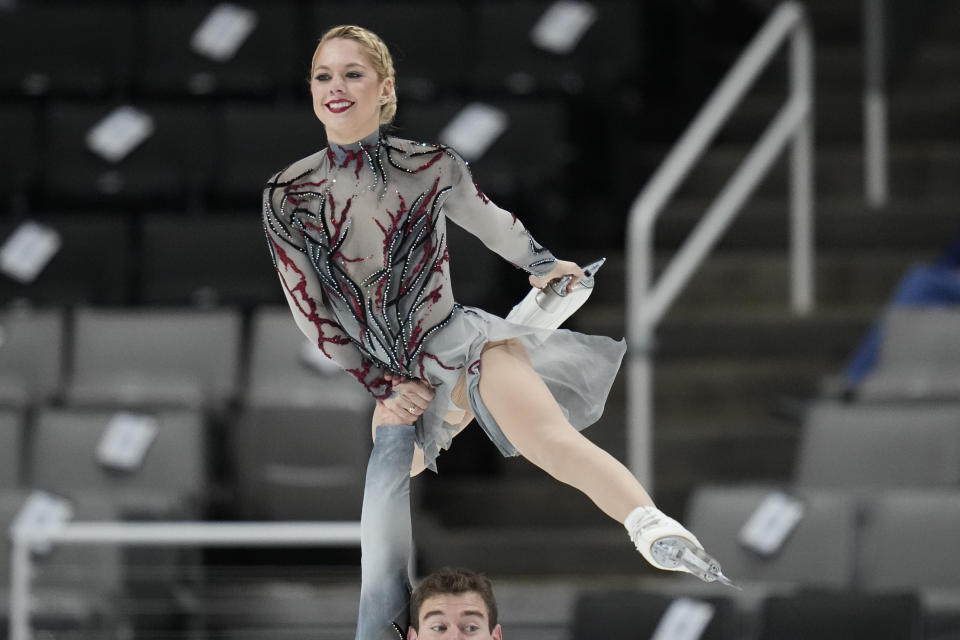 Alexa Knierim and Brandon Frazier compete in the pairs short program at the U.S. figure skating championships in San Jose, Calif., Thursday, Jan. 26, 2023. (AP Photo/Godofredo A. Vásquez)