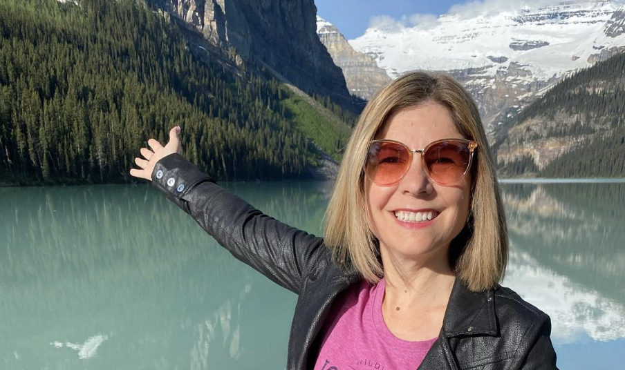 Kim MacDonald spoke to Yahoo Canada about her breast cancer journey and why she got a mastectomy tattoo. (Photo via Instagram/kmacdonaldtwn)