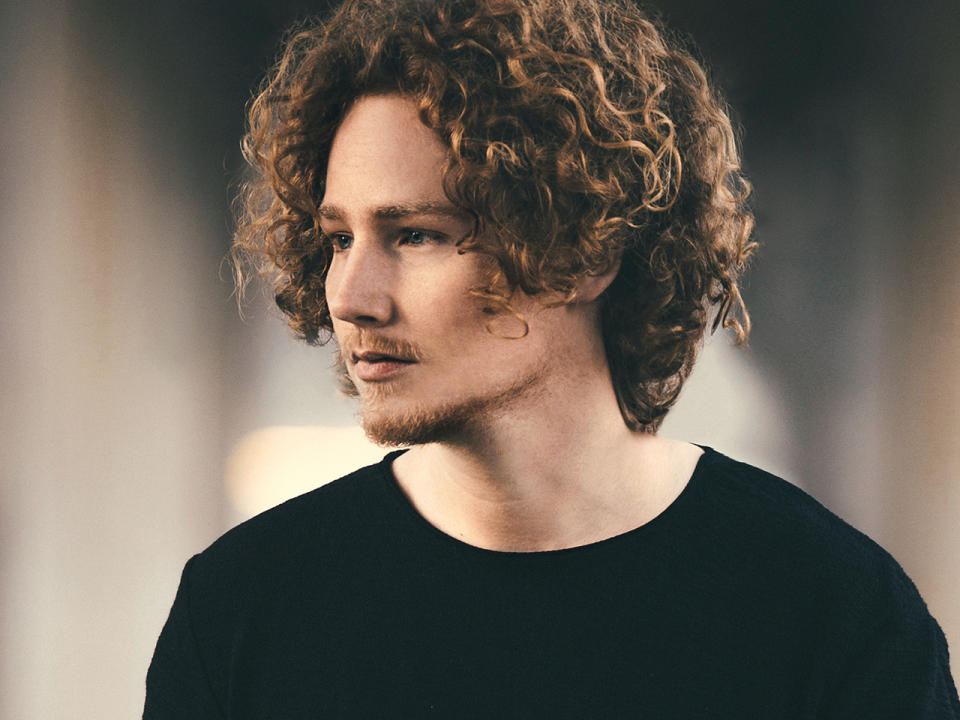 <p>Kandidat: Michael Schulte, Song: “You Let Me Walk Alone”. Aus dem hohen Norden in die portugiesische Metropole: Der gebürtige Eckernförder Michael Schulte tritt als Singer-Songwriter-Talent für Deutschland an. Bekannt wurde er durch seinen YouTube-Channel, auf dem er hitverdächtige Cover-Versionen veröffentlichte. (Bild-Copyright: Presse/Eurovision.tv) </p>