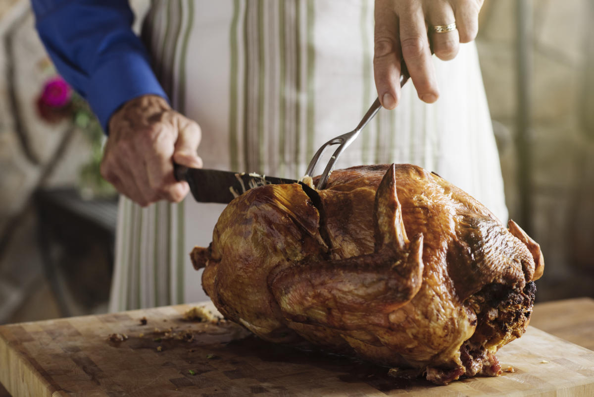 Canada-U.S. border Thanksgiving bird alert: Canadians banned from bringing turkey, eggs, poultry, leftovers into country from U.S.