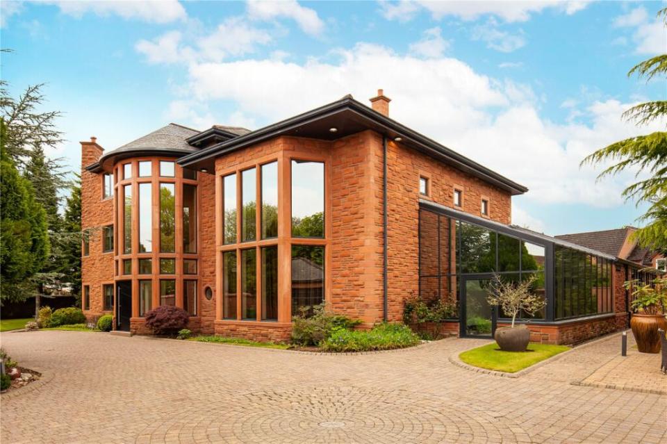 4. An immaculate light-filled home in Glasgow - £1,750,000 Photo: Rightmove