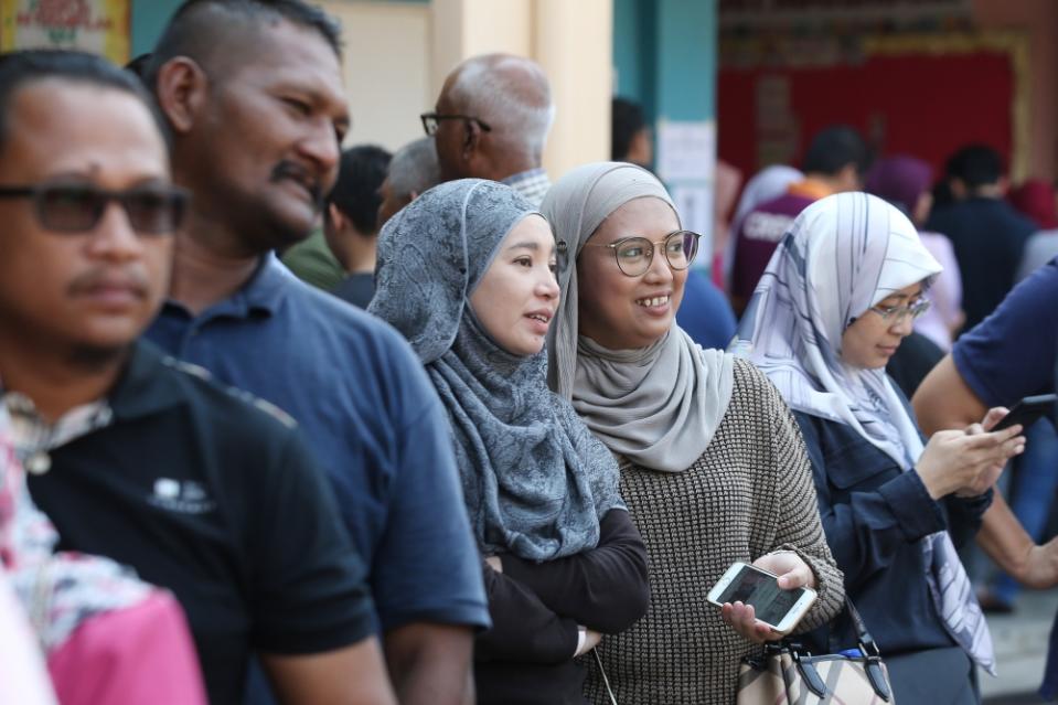 The Malay community has voted for PN largely due to the lack of an alternative liberal Malay party that can be trusted to protect Malay rights and interests, according to an analyst. — Picture by Azinuddin Ghazali 