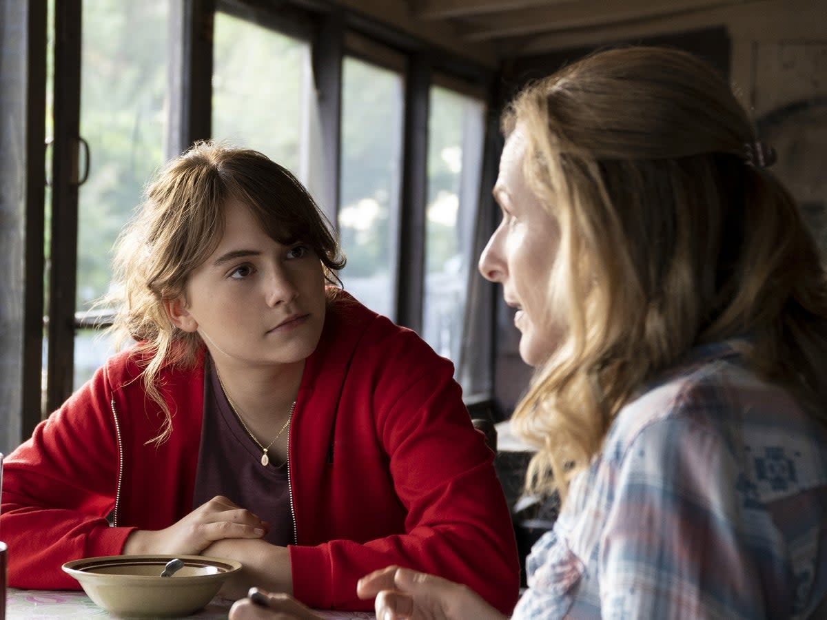 Emilia Jones and Marlee Matlin in ‘Coda’ (Apple TV+)