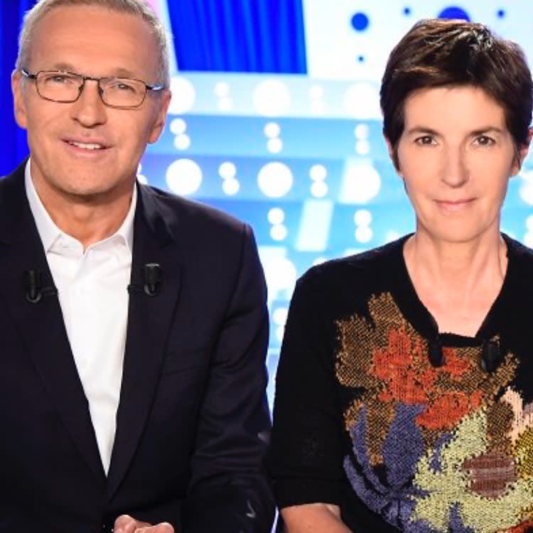 <p>“On se rend compte que la mani­pu­la­tion et l’abus de pouvoir ne sont pas seule­ment le fait des hommes, que ça peut être aussi le fait d’une femme”, a enfin lancé Christine Angot sur France 2. Crédit image : @ruquierlaurent </p>