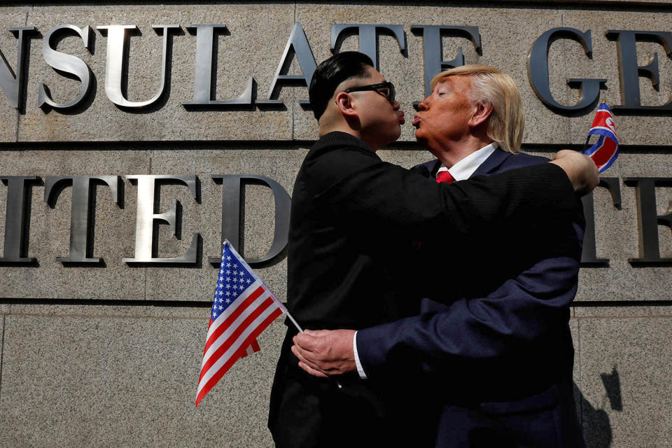 <p>Dennis Alan of Chicago, 66, who is impersonating U.S. President Donald Trump, and Howard, 37, an Australian-Chinese who is impersonating North Korean leader Kim Jong-un, pose outside U.S. Consulate in Hong Kong, China Jan. 24, 2017. (Photo: Bobby Yip/Reuters) </p>