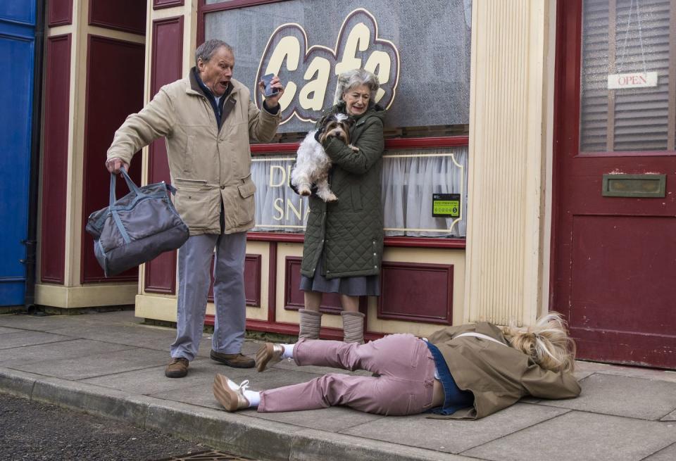 alice, roy cropper, evelyn plummer, coronation street