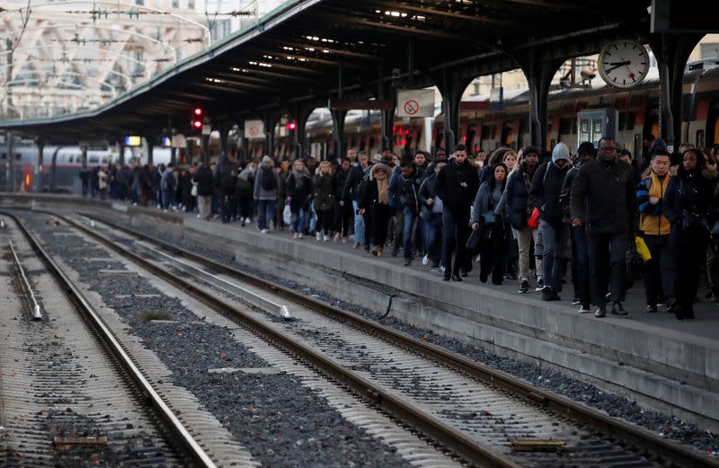 Second nationwide strike in France against pensions reform plans