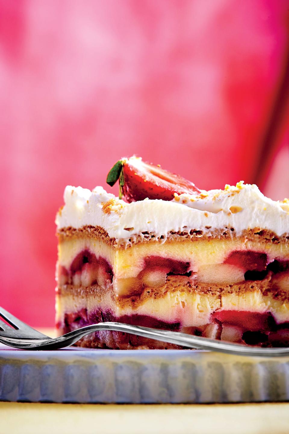 Strawberry-Banana Pudding Icebox Cake