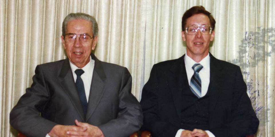 Rulon Jeffs (left) and his son Warren Jeffs (right) (Courtesy of Netflix © 2022)