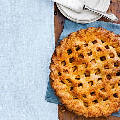 Cheddar Apple Pie