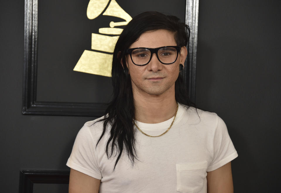 <p>Buena parte del éxito de Justin Bieber se debe a Skrillex, que ha producido numerosas canciones del intérprete canadiense. Este DJ californiano de 30 años es también uno de los reyes de la música electrónica y ha conseguido nada menos que ocho premios Grammy durante su carrera. Ganó 24,4 millones de euros entre 2016 y 2017. (Foto: Jordan Strauss / Invision / AP). </p>