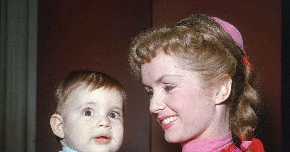 Debbie Reynolds and Carrie Fisher's Sweetest Moments Together