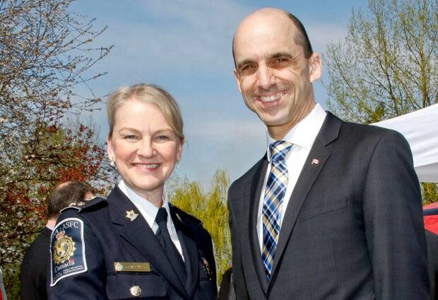 Former CBSA regional general director for the Pacific Region, Roslyn MacVicar, is seen in 2014 with then Emergency Preparedness Minister Steven Blaney. MacVicar has since retired from the agency. She claims she did not order officers not to create records about Meng Wanzhou.