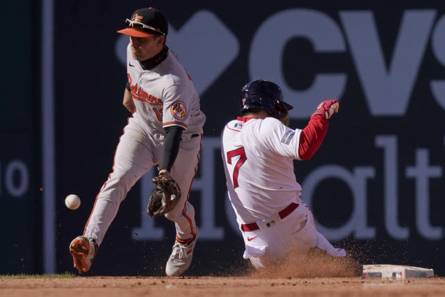 Duvall has 3 hits, go-ahead single, Red Sox beat Orioles 9-5