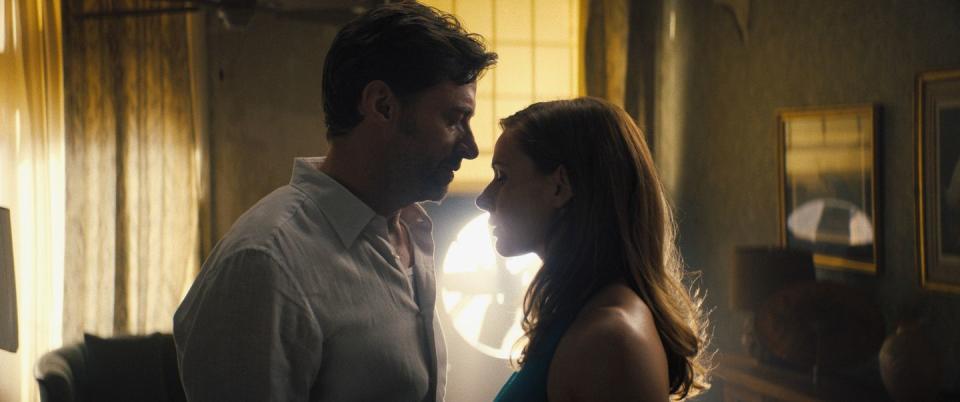 hugh jackman as nick bannister and rebecca ferguson as mae in reminiscence