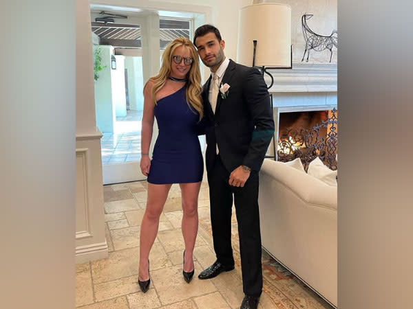 Britney Spears and Sam Asghari (Image source: Instagram)