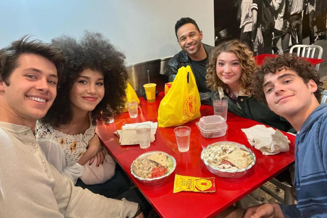 Corbin Bleu Hangs Out With His ‘New Fam’ From High School Musical: The Musical: The Series. https://www.instagram.com/p/CdBzrp8PmhF/?utm_source=ig_web_copy_link