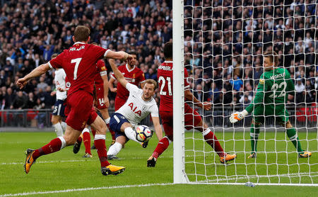 Soccer Football - Premier League - Tottenham Hotspur vs Liverpool - Wembley Stadium, London, Britain - October 22, 2017 Tottenham's Harry Kane scores their fourth goal Action Images via Reuters/Matthew Childs