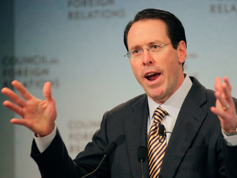 att ceo randall stephenson