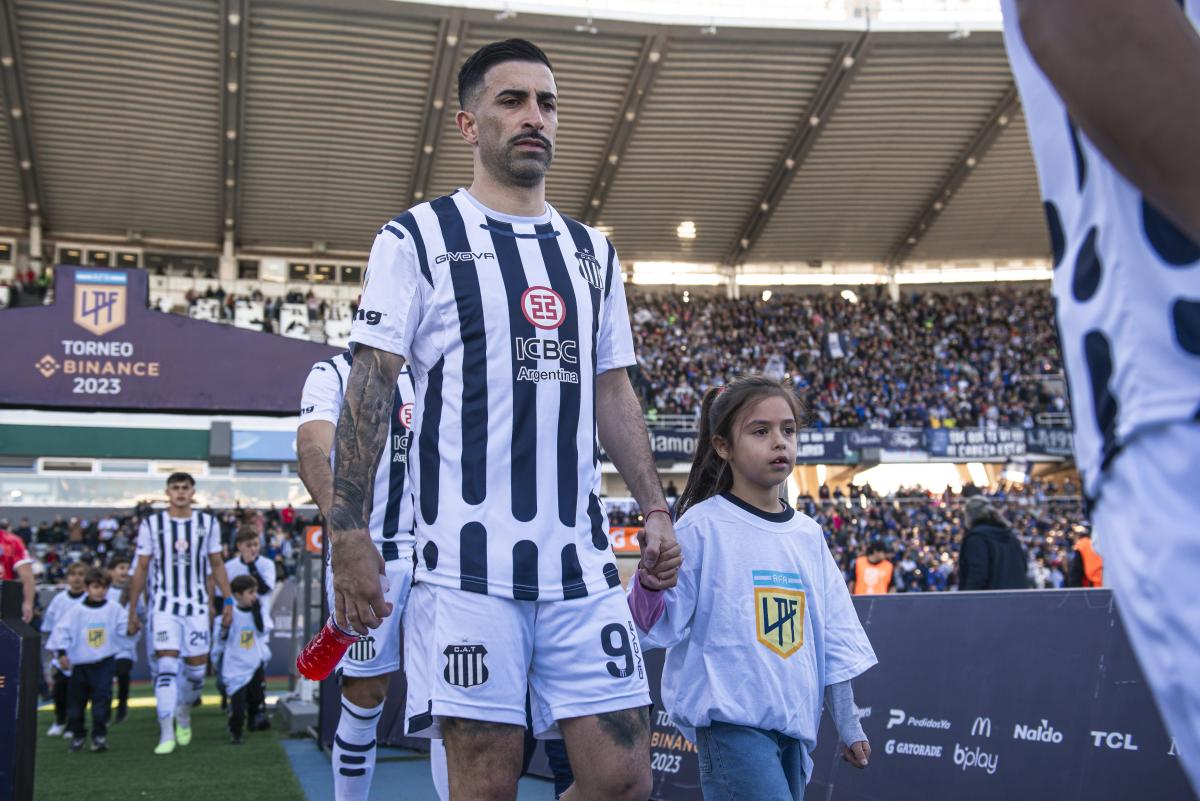 ◉ Talleres (RE) vs. Colegiales en vivo: seguí el partido minuto a minuto -  TyC Sports