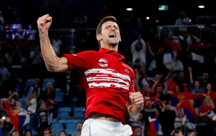 El tenista serbio Novak Djokovic celebra tras ganar con su país la ATP Cup en Sídney, Australia