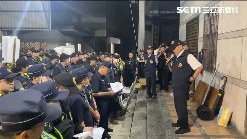 警察局長戴台㨗表示，屏東地檢署非常重視本次告別式活動維安，特指派檢察官到場指揮，警方必嚴正執法。（圖／翻攝畫面）