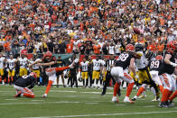 Cincinnati Bengals placekicker Evan McPherson (2), second from left, has his extra point blocked by Pittsburgh Steelers safety Minkah Fitzpatrick (39) during the second half of an NFL football game, Sunday, Sept. 11, 2022, in Cincinnati. (AP Photo/Jeff Dean)