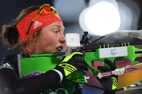 Eine Entscheidung gab es im Biathlon. Die Mixed Staffel war lange in Führung, Laura Dahlmeier hatte mal wieder geliefert.