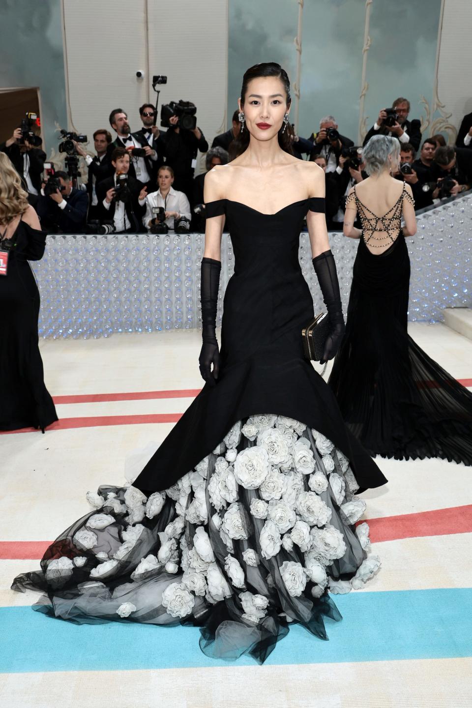 Liu Wen attends the 2023 Met Gala.